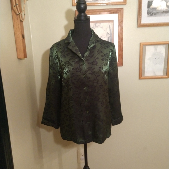 Blouse by C.l.o.t.h.e.s - Picture 4 of 5